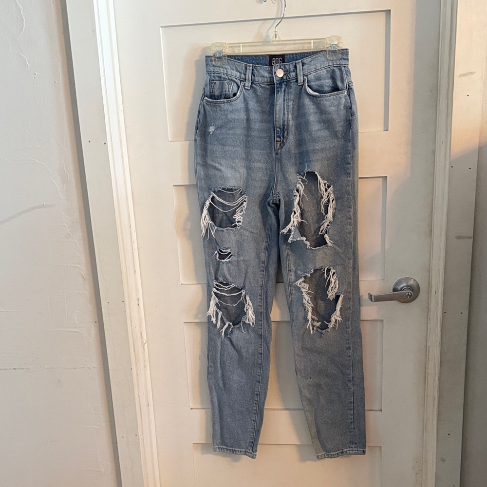 BDG Mom High Rise Distressed Jeans - Light Blue